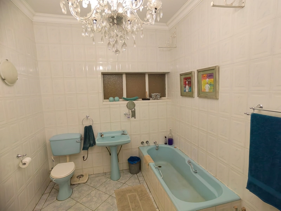 4 Bedroom Property for Sale in Parys Free State